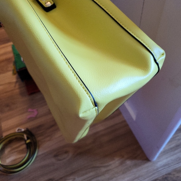 Bamboo handle bag with sling - Picture 3 of 11